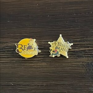 Disneyland Vintage 30th Anniversary 1985 Pins Frontierland & Bear Country